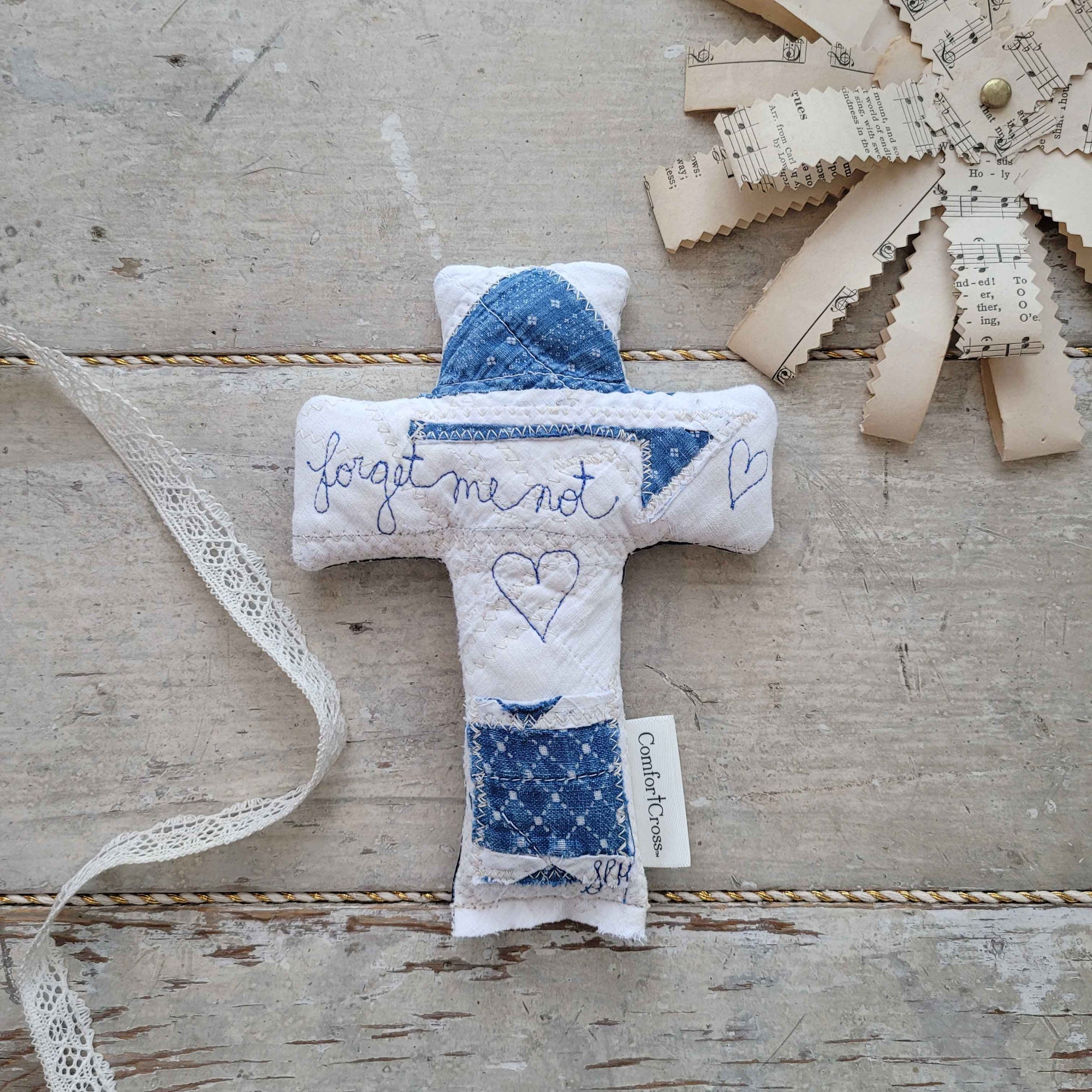 quilted prayer comfort cross forget me not copyright spring renee